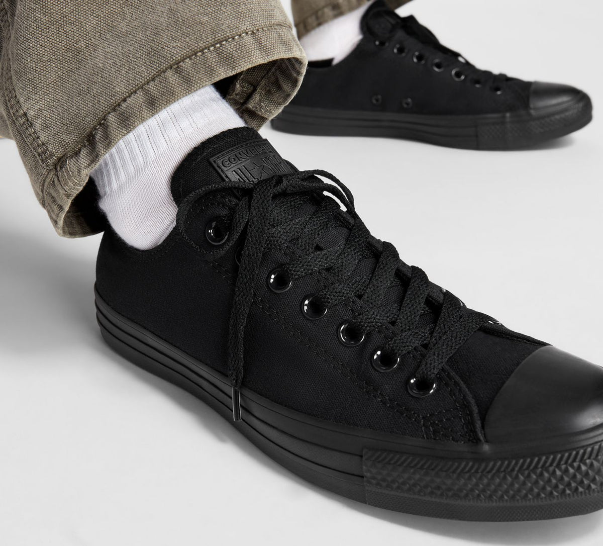 CONVERSE CHUCKTAYLORALLSTARLEATHERMONOLOWTOP in BLACK view 1c