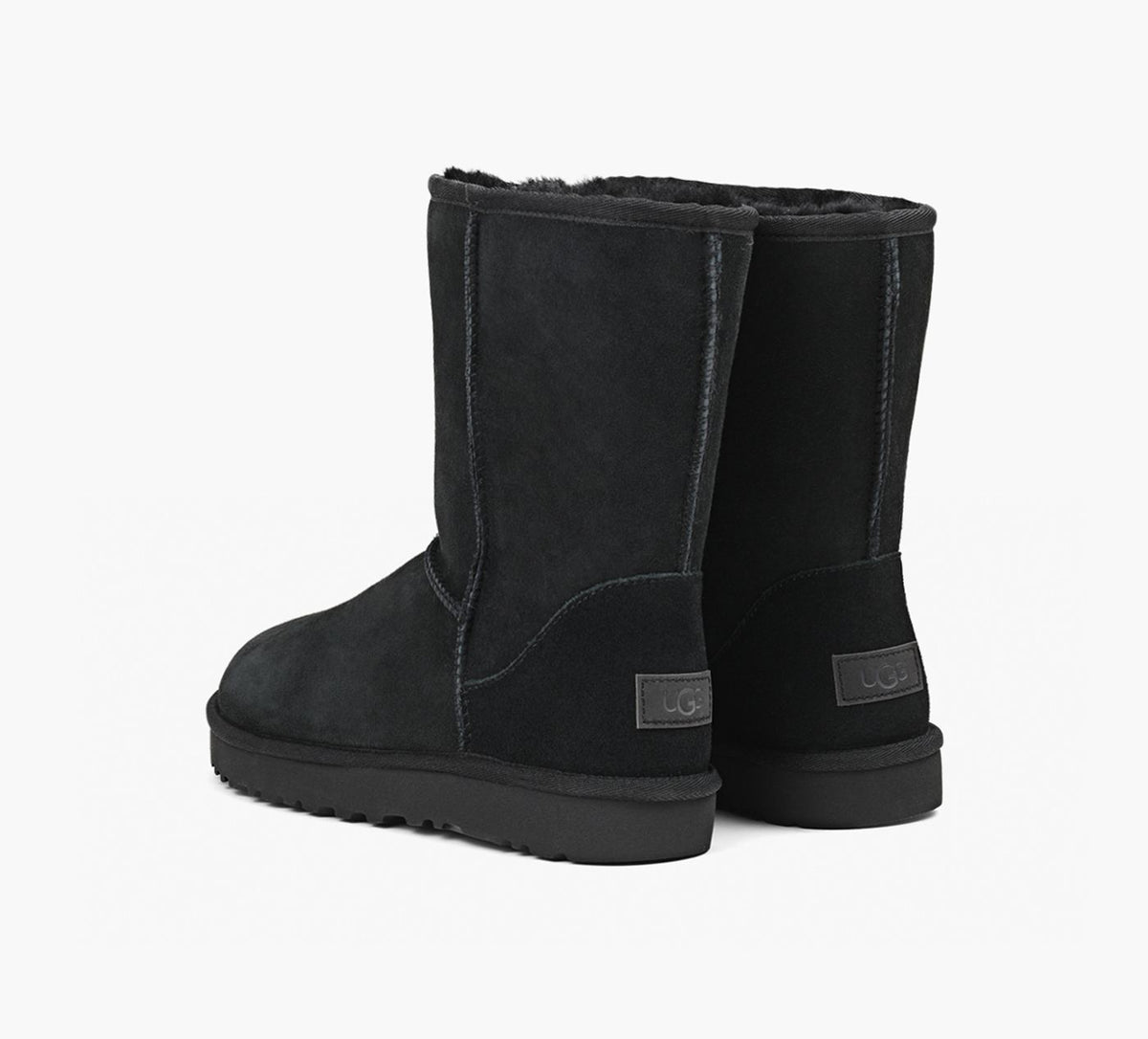 UGG CLASSICSHORTII en NOIR vue 3