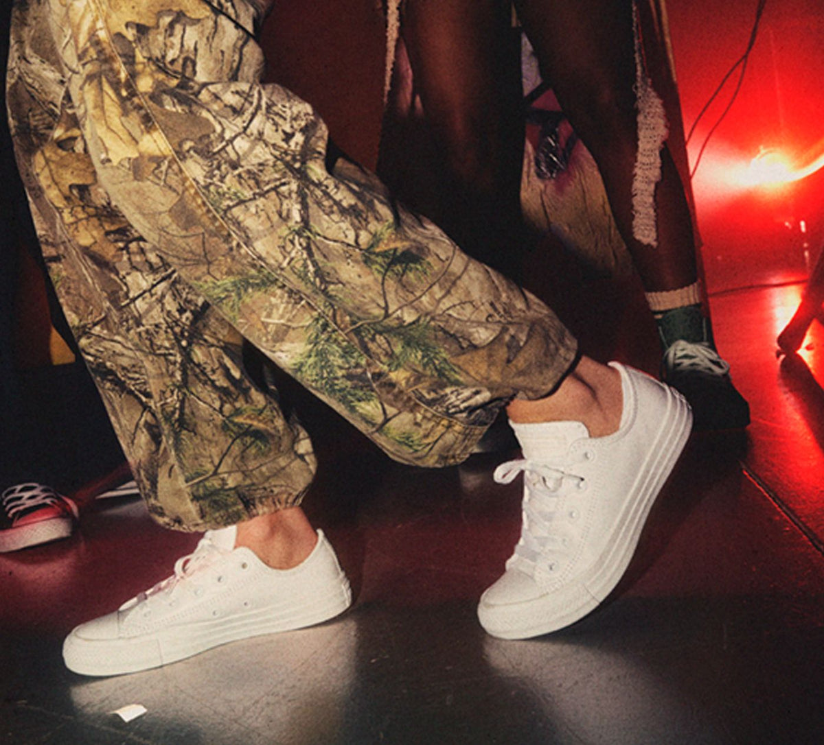 CONVERSE CHUCKTAYLORALLSTARLEATHERMONOLOWTOP in WHITE view 1c