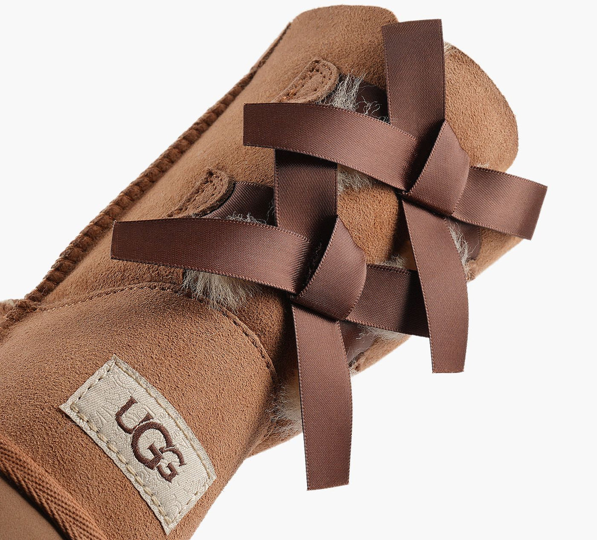 UGG BAILEYBOWII en TAN vue 1b