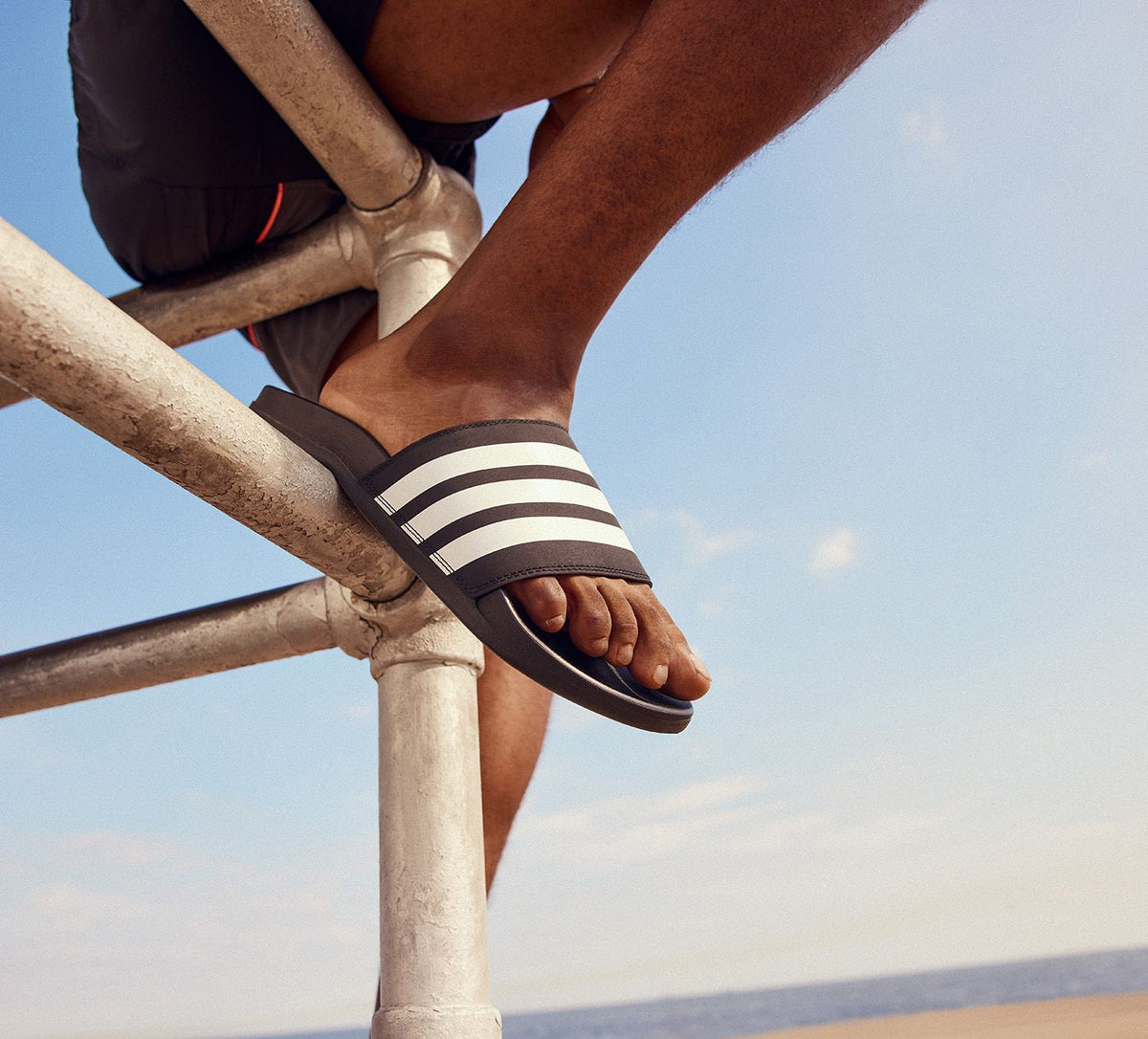ADIDAS ADILETTECOMFORTSLIDES in BLACK view 6