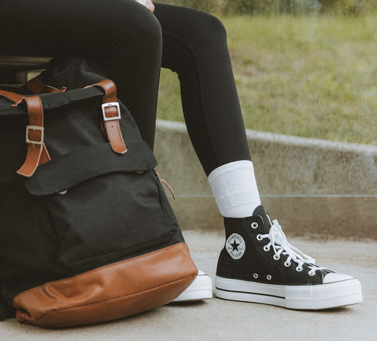 CONVERSE CHUCKTAYLORALLSTARLIFTPLATFORMHIGHTOP in BLACK view 6