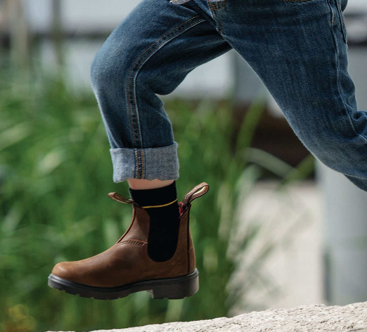 BLUNDSTONE 1468 in BROWN view 1c