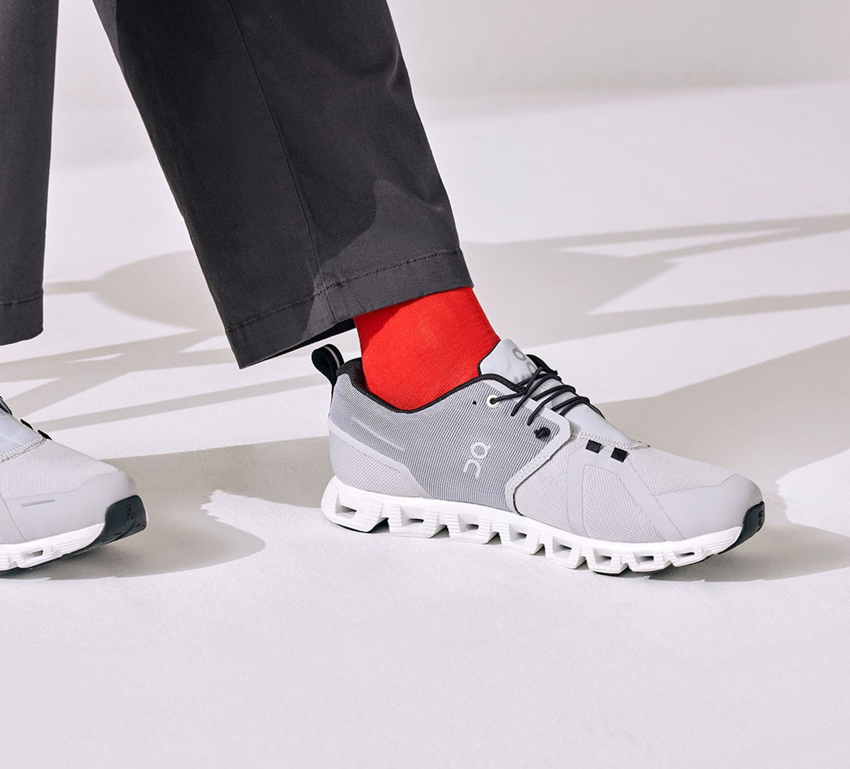 ON CLOUD5WATERPROOF in GREY view 6