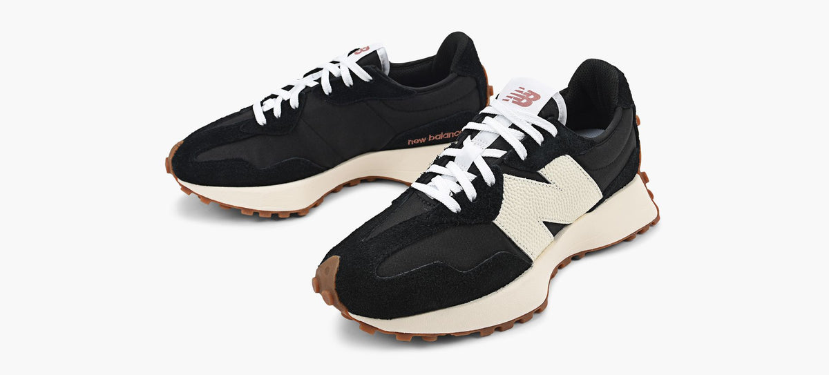 NEW BALANCE 327 in BLACK view 4