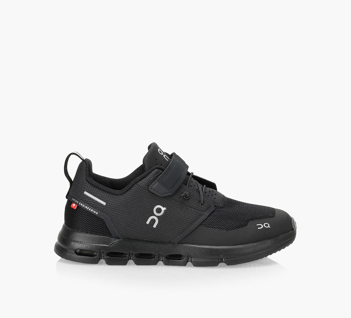 ON CLOUDPLAY in BLACK