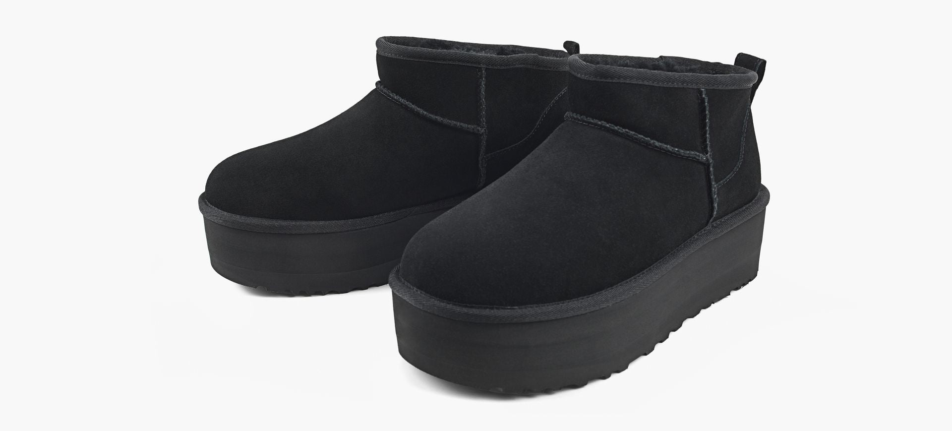 UGG CLASSICULTRAMINIPLATEFORME en NOIR vue 4