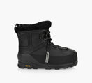 UGG SHASTABOOTMID in BLACK