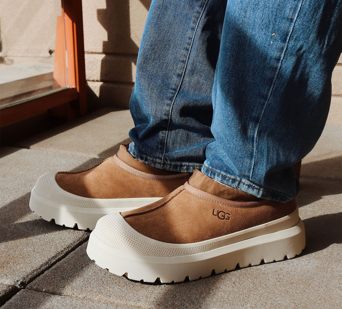 UGG TASMANWEATHERHYBRID in TAN view 7