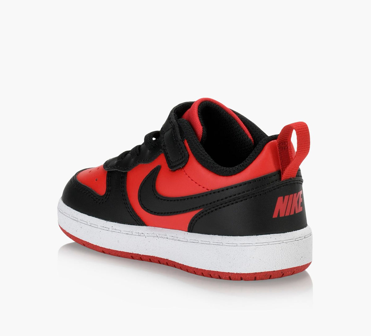 NIKE BASKETCOURTBOROUGHLOWRECRAFT en ROUGE vue 3
