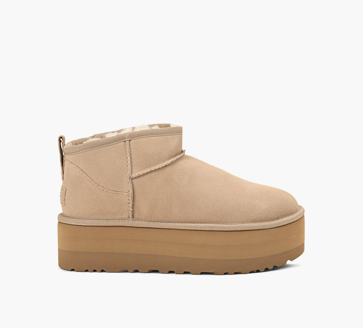 UGG CLASSICULTRAMINIPLATEFORME en BEIGE