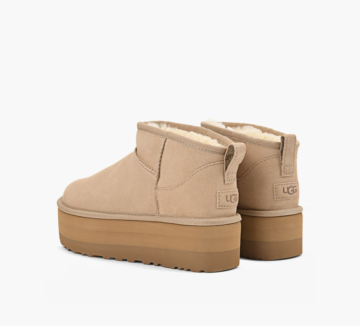UGG CLASSICULTRAMINIPLATEFORME en BEIGE vue 3