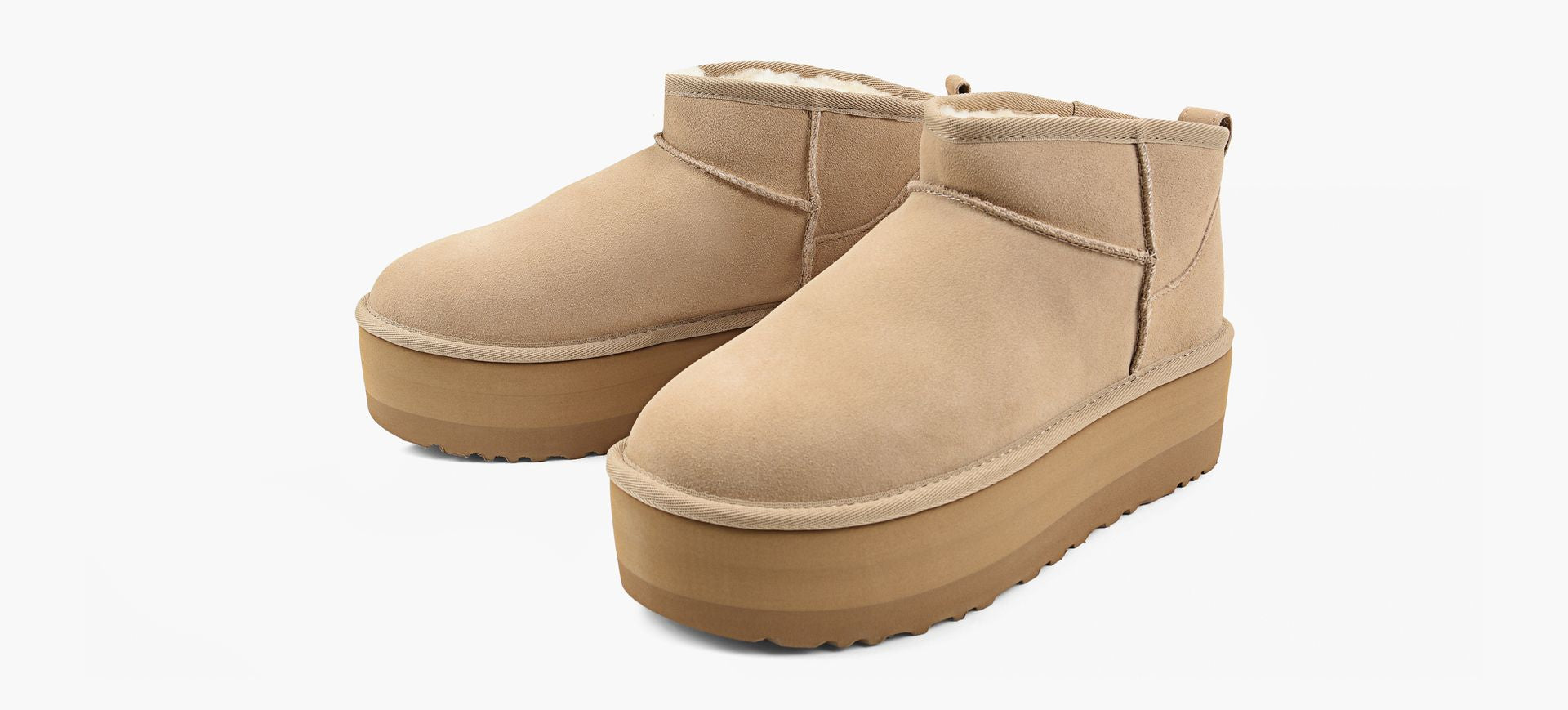 UGG CLASSICULTRAMINIPLATEFORME en BEIGE vue 4