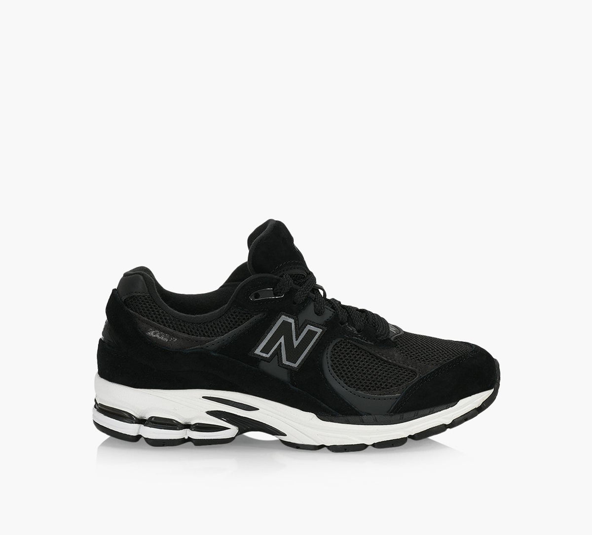 NEW BALANCE 2002R in BLACK