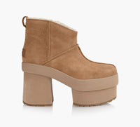 UGG NEWHEIGHTSMINIPLATEFORME en TAN