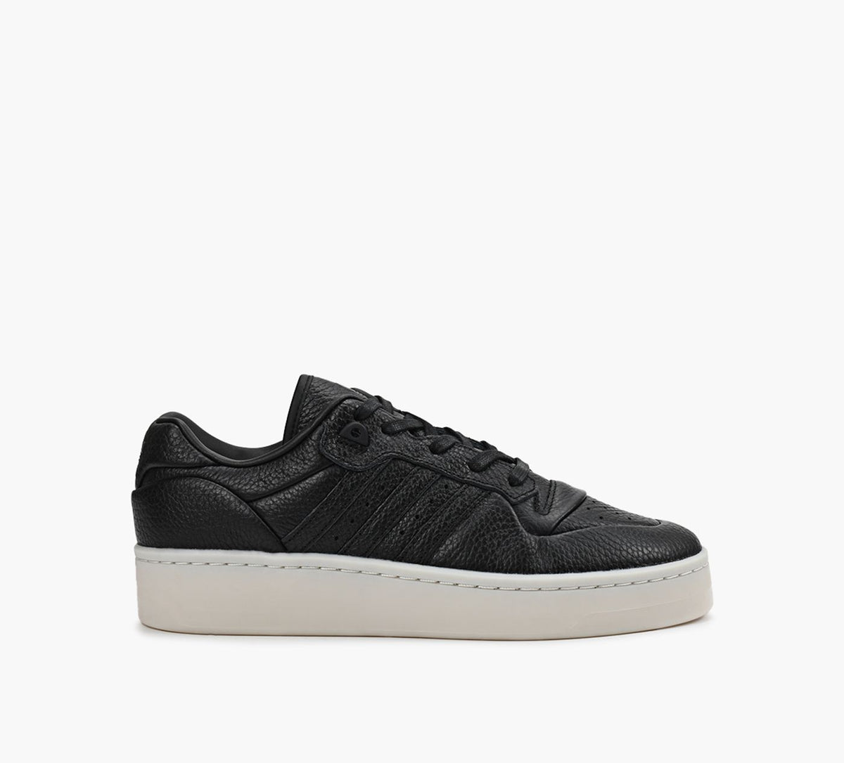 ADIDAS BASKETRIVARLYBASSELUXE en NOIR