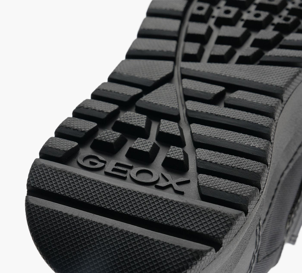 GEOX BRIEZEEBOY in BLACK view 7