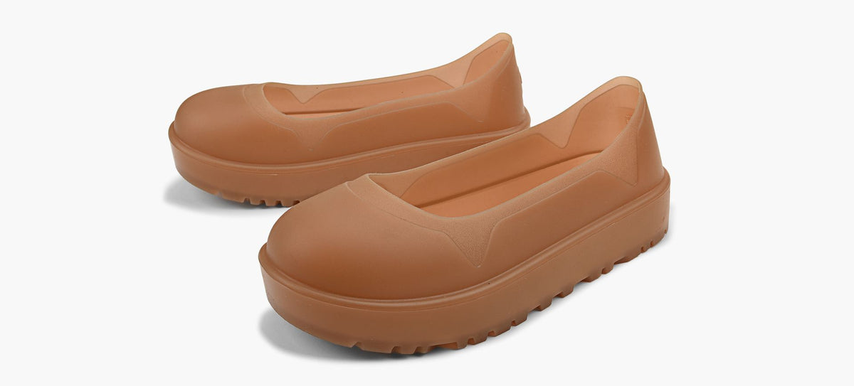 UGG UGGGUARD20 in TAN view 4