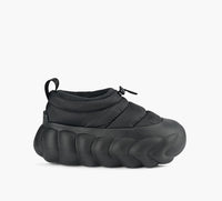 CROCS SOULIERSOVERPUFFSHORTY en NOIR