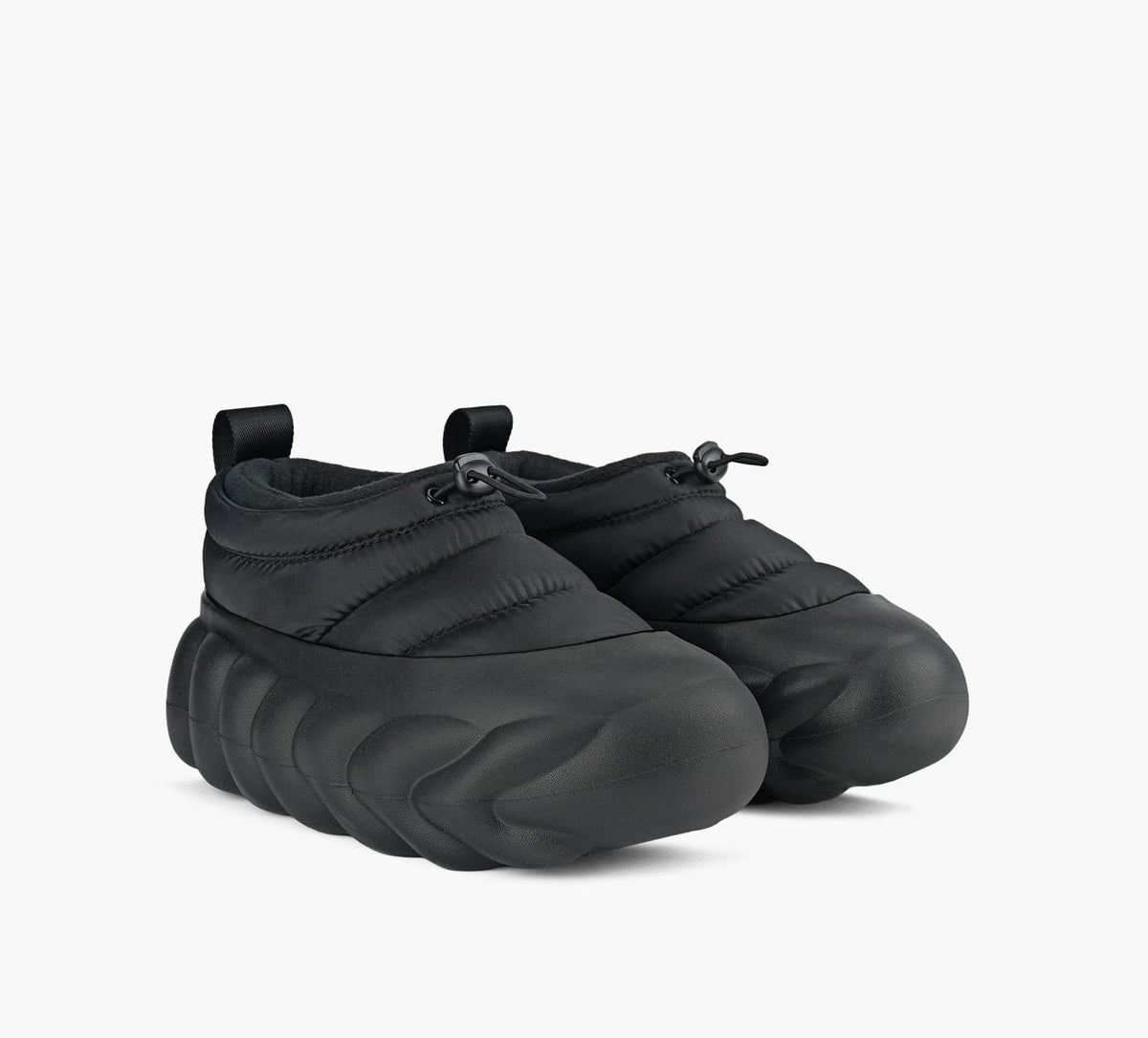 CROCS SOULIERSOVERPUFFSHORTY en NOIR vue 2