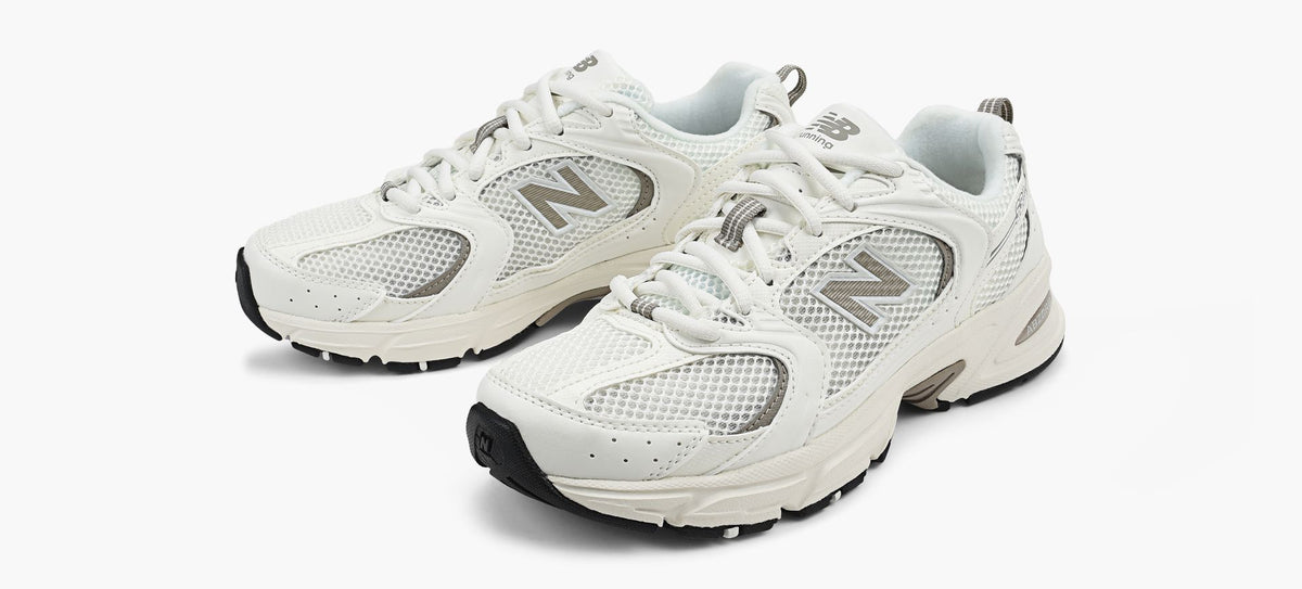 NEW BALANCE 530 in WHITE view 4