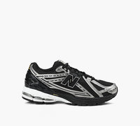 NEW BALANCE 1906R in BLACK