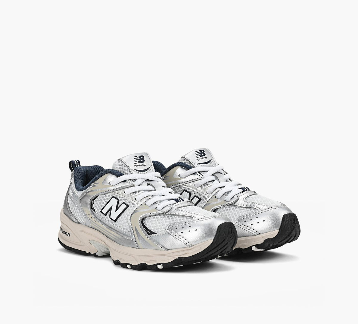 NEW BALANCE 530 in WHITE view 2