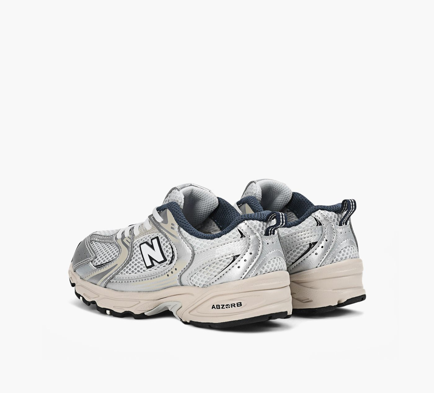 NEW BALANCE 530 en BLANC vue 3