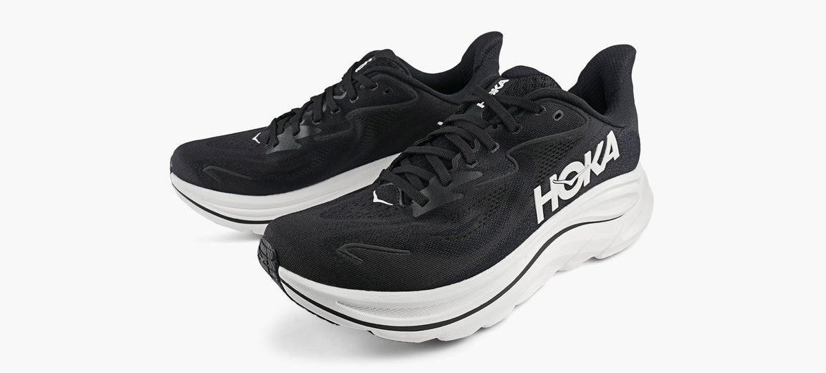 HOKA CLIFTON10 in BLACK view 4