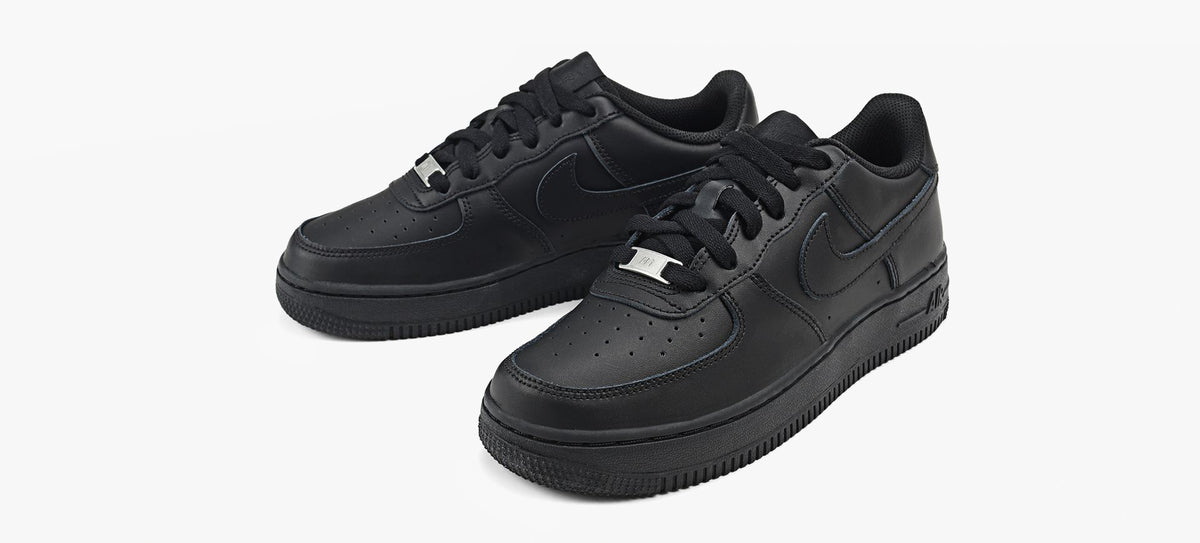 NIKE AIRFORCE1LE in BLACK view 4