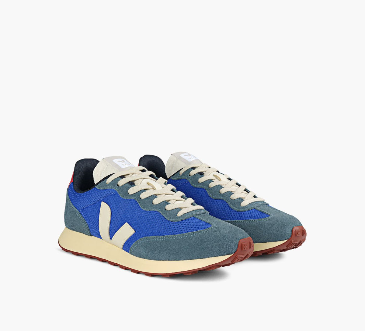 VEJA RIOBRANCO in BLUE view 2
