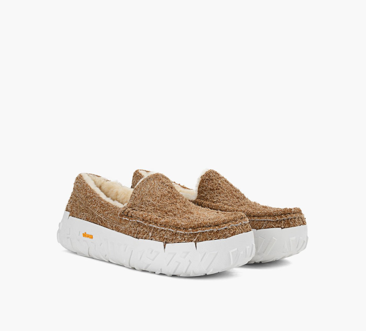 UGG ASCOTWRAPTECH en TAN vue 2