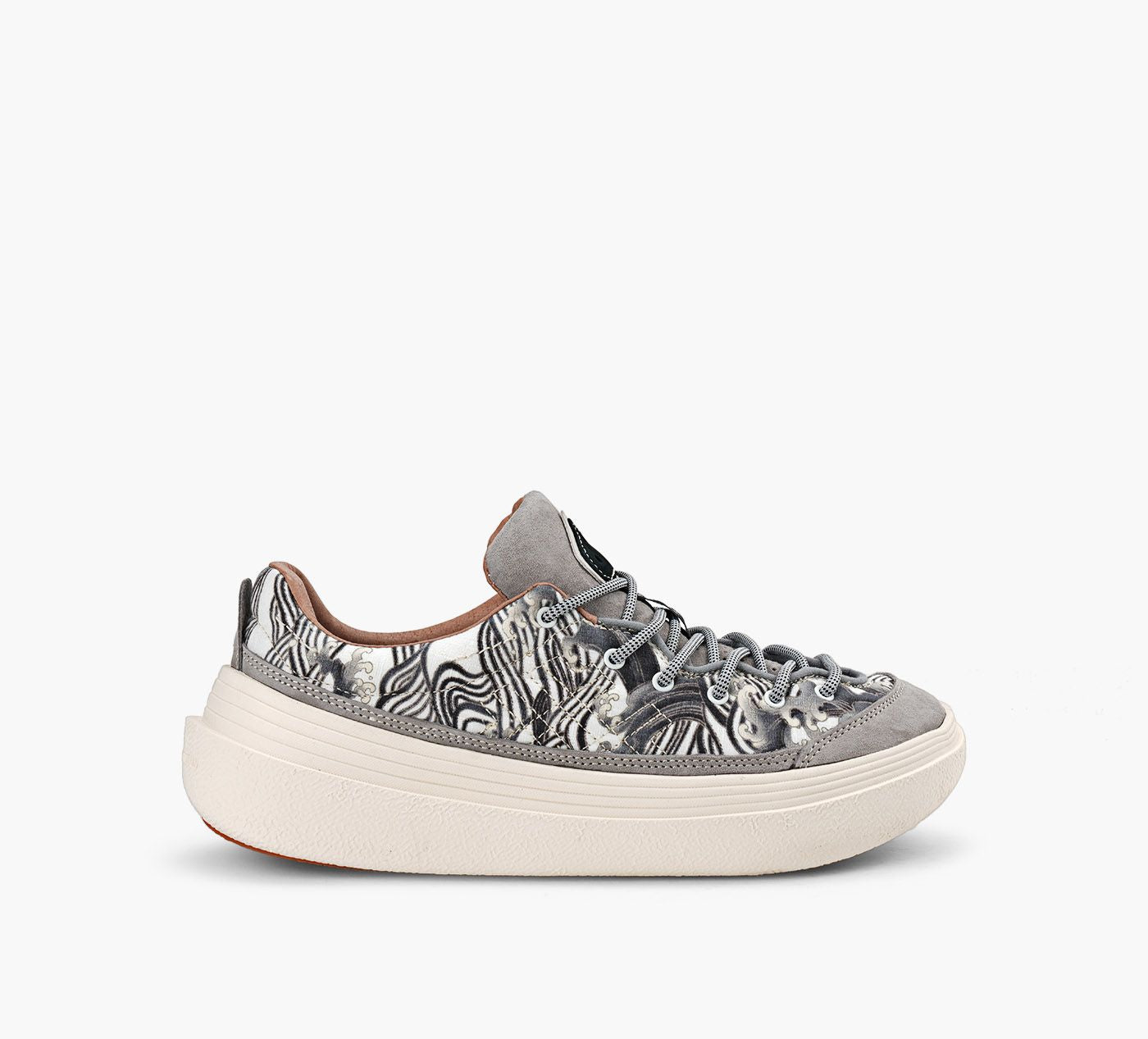 FLOWER MOUNTAIN FAMIUNI in GREY