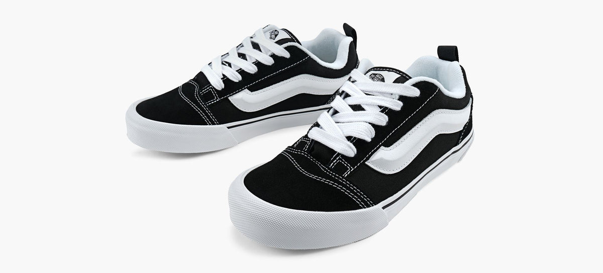 VANS KNUSKOOL in BLACK view 4