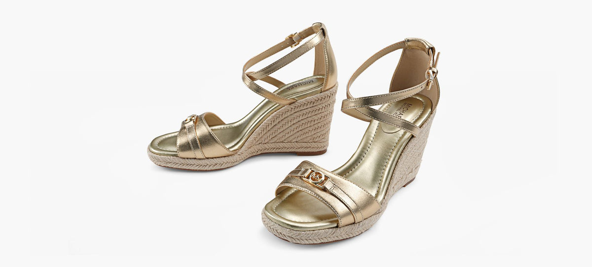 MICHAEL KORS MANDYWEDGE in GOLD view 4