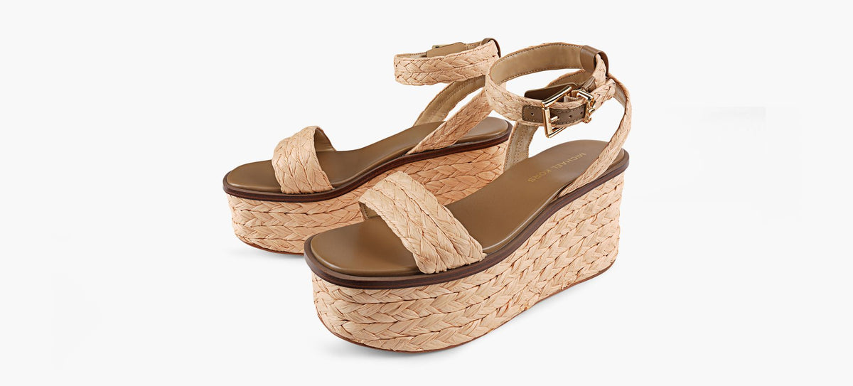 MICHAEL KORS PLATEFORMESANDRA en BEIGE vue 4