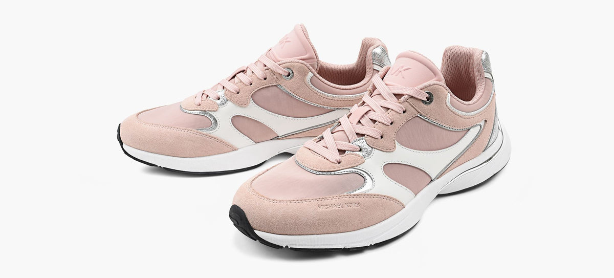 MICHAEL KORS BASKETTRAINER en ROSE PALE vue 4