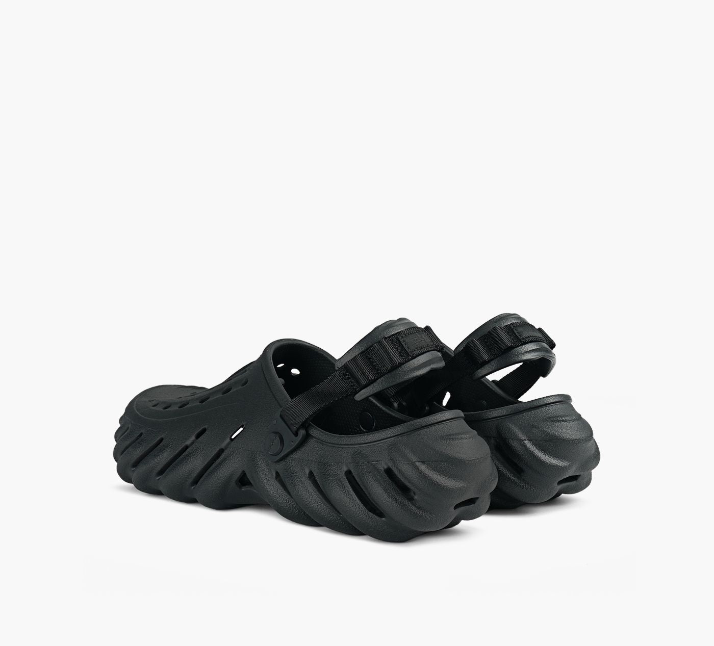 CROCS SABOTSECHO en NOIR vue 3
