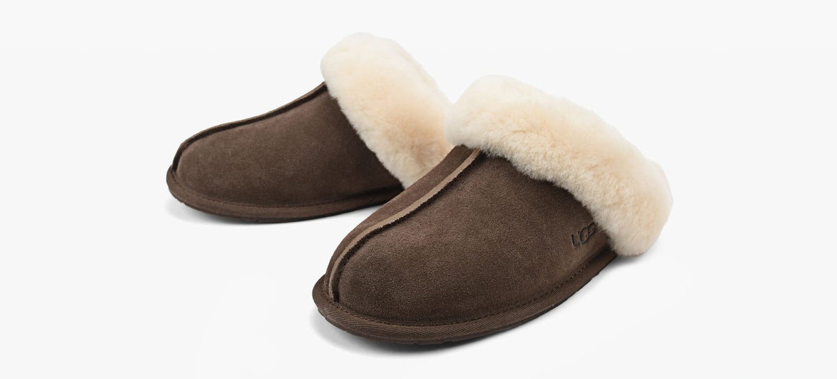 UGG SCUFFETTEII en BRUN vue 4