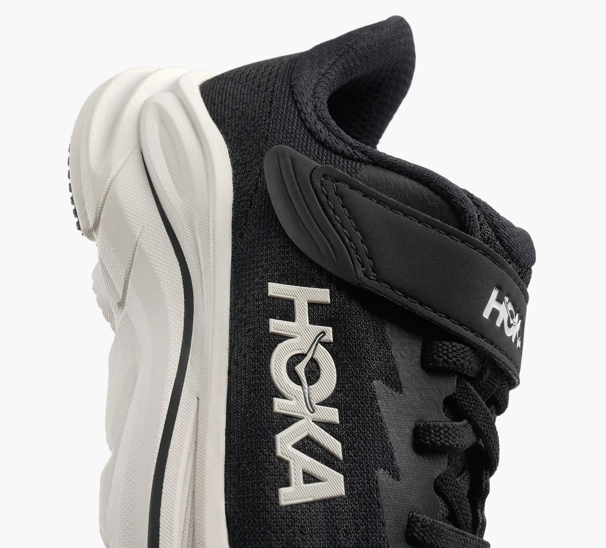 HOKA CLIFTON10 in BLACK view 1b