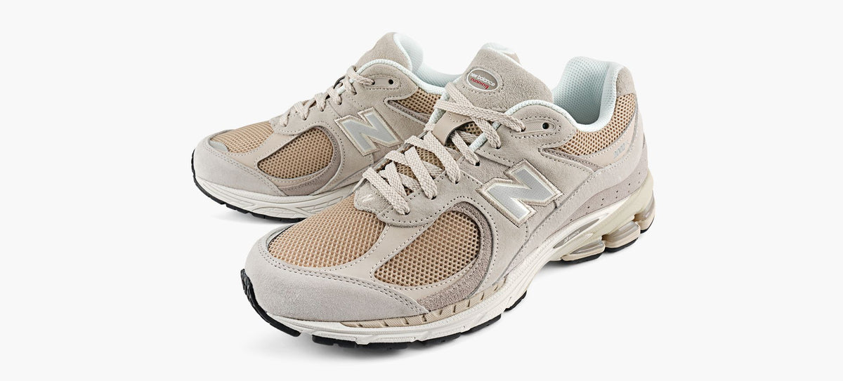 NEW BALANCE 2002R in TAUPE view 4