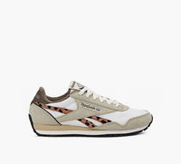 REEBOK CLASSICAZ in BEIGE