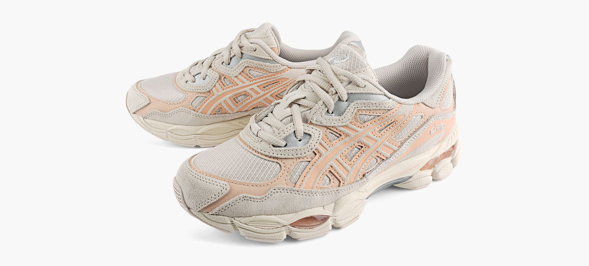 ASICS GELNYC in BEIGE view 4
