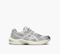 ASICS GEL1130 en GRIS
