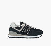 NEW BALANCE 574 in BLACK