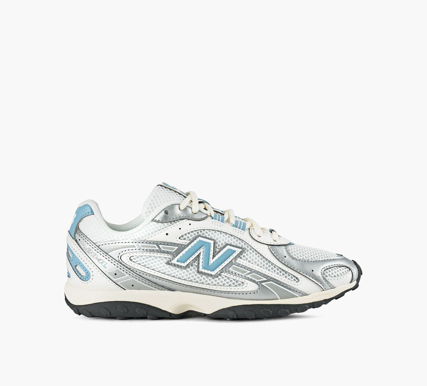 NEW BALANCE 204L in WHITE