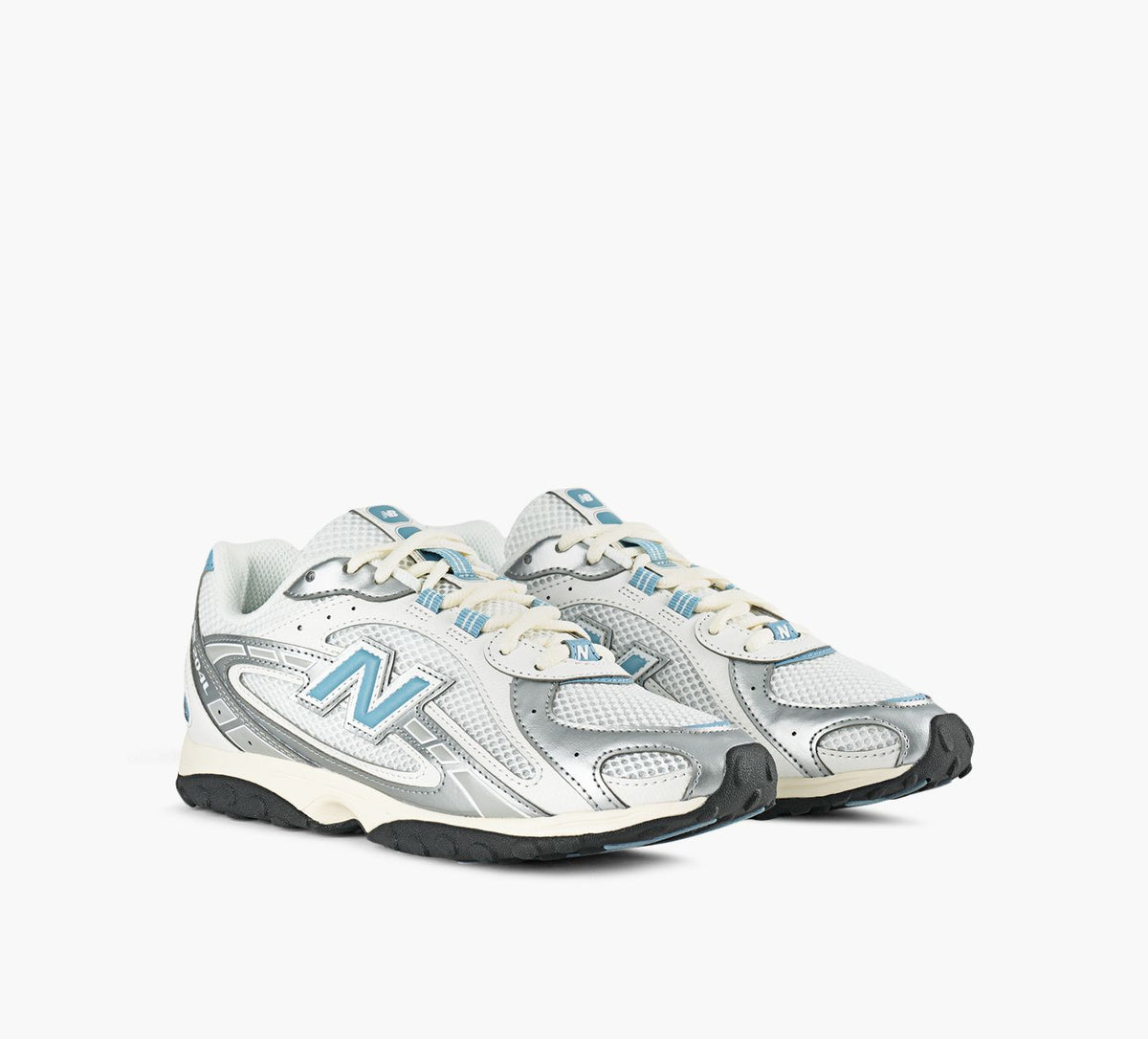 NEW BALANCE 204L in WHITE view 2