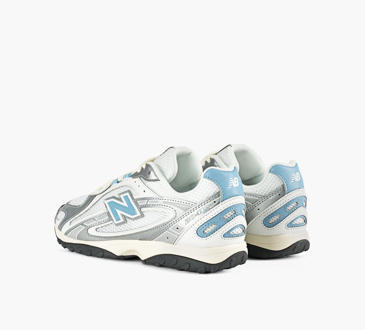 NEW BALANCE 204L in WHITE view 3