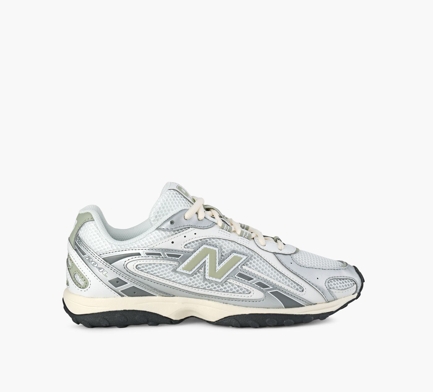 NEW BALANCE 204L in SILVER