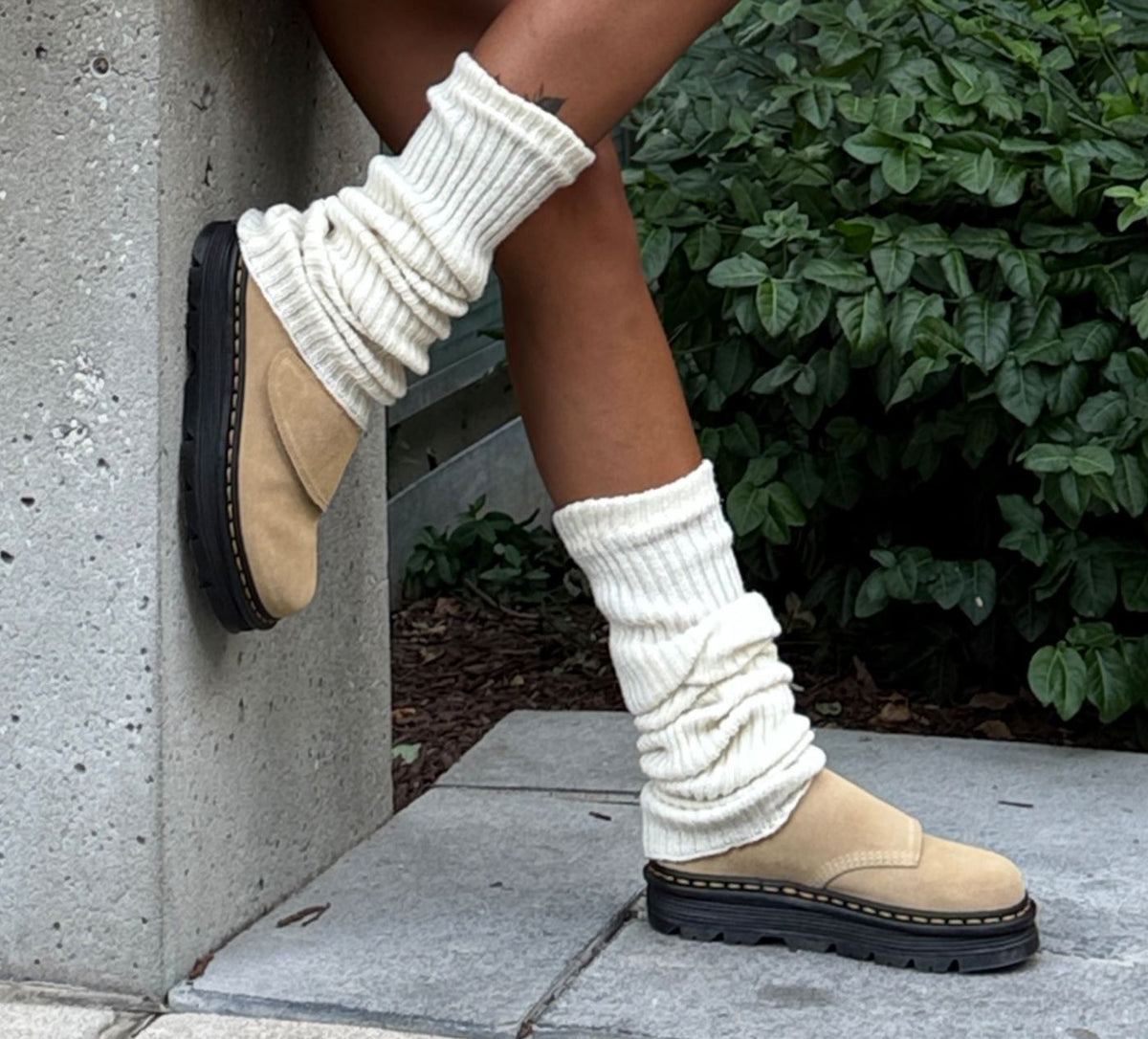 DR. MARTENS ZEBZAGANYWAIR en BEIGE vue 7